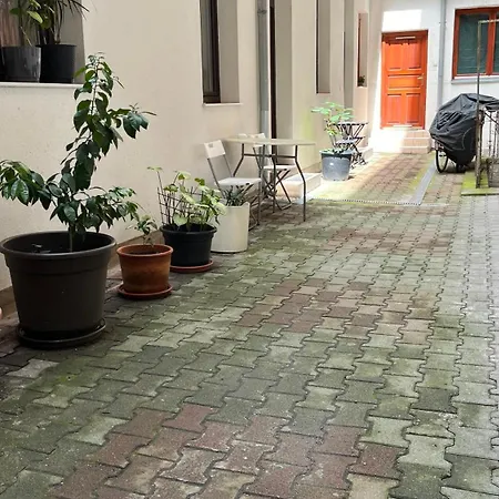 Apartament M&m House