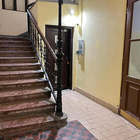 M&m House * Budapesta