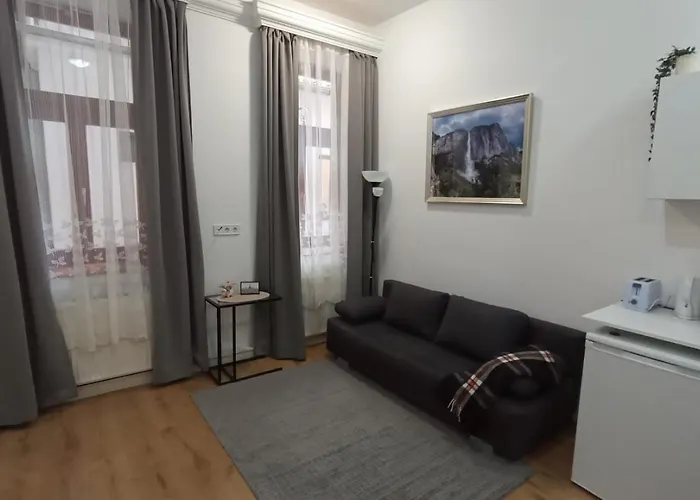 M&m House Апартаменты